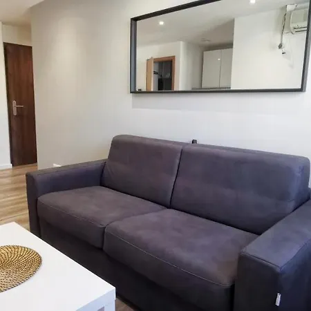 App12, Centre 4 Personnes Apartament